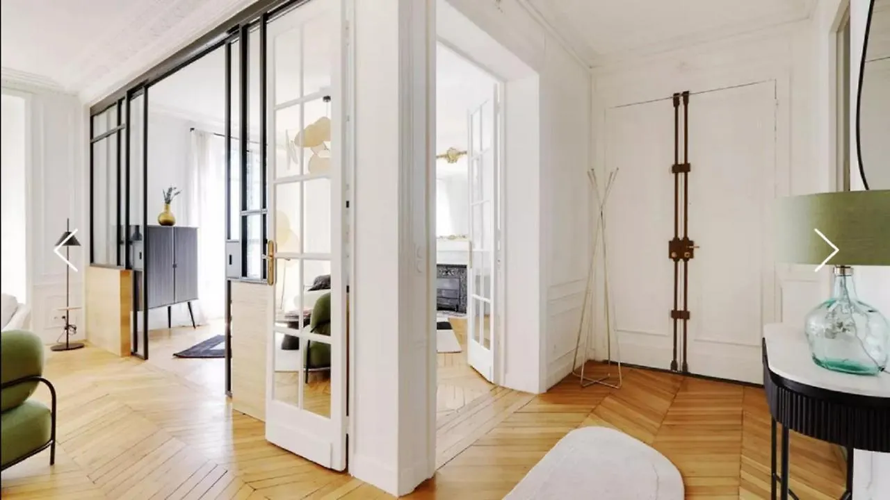 Furnished 2-Bedroom Apartment On Av. De Suffren Paris France