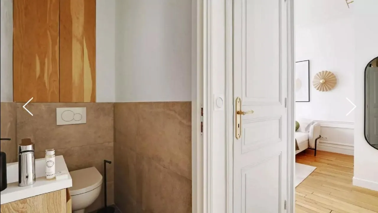 Furnished 2-Bedroom Apartment On Av. De Suffren Paris 0*,